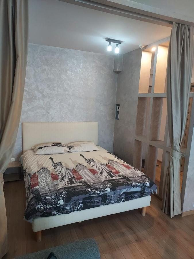 Glamour Studio Орадя Экстерьер фото